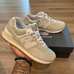 New Balance Women's Gray and Cream Sneakers
